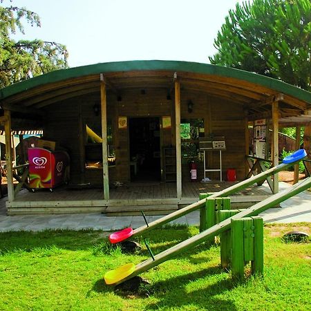 Aska Costa Holiday Club Side Luaran gambar